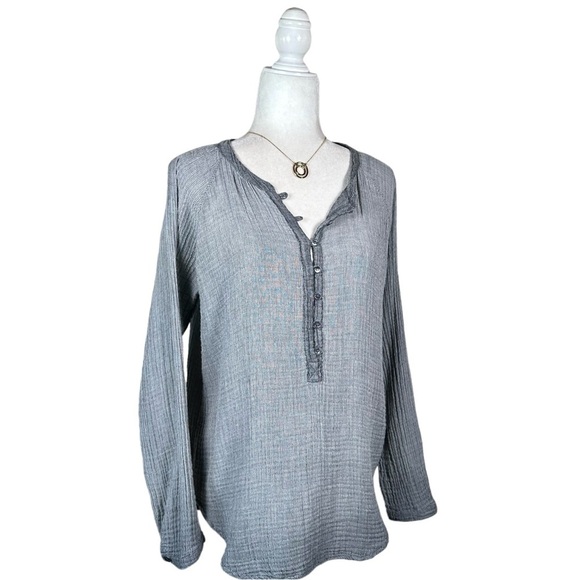 XiRENA Hemingway Gauze Textured Long Sleeve Henley Top - Picture 2 of 11